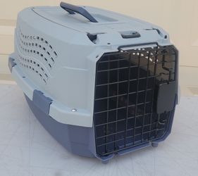 Like New Amazon Basics 2 Door Top-Load Hard-Sided Pet Travel Carrier for Cats, Kittens & Small Dogs,