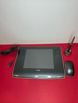 Wacom Intuos Graphics Tablet PTZ-630