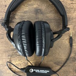 SKULLCANDY SKULLCRUSHERS SUPREME SOUND HEADPHONE WITH SUBWOOFER IN BLACK