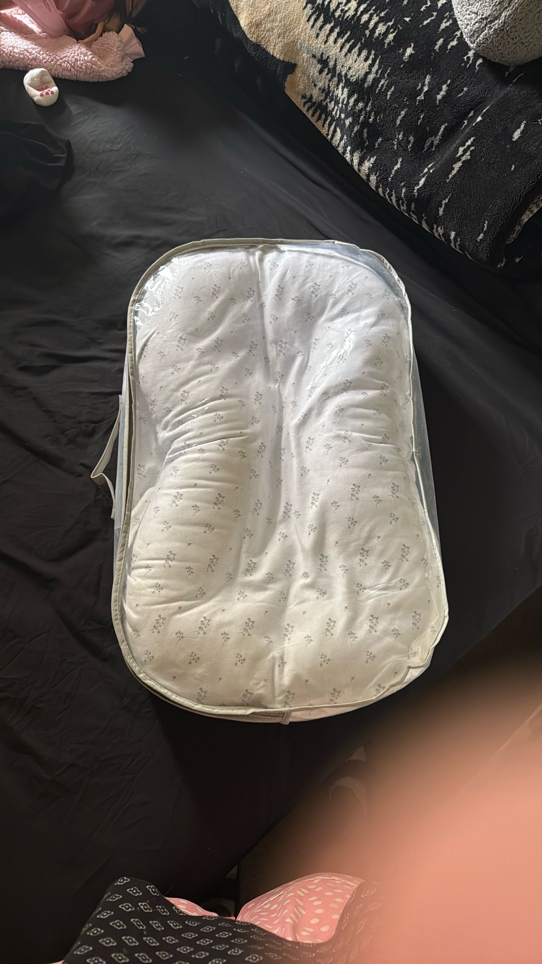Snuggle Me Lounger New