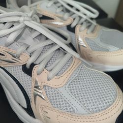 Puma Women’s Milenio Tech Sneaker 