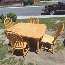 5 Chair Dinning Table Solid Wood