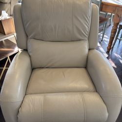 Electric – Powered Leather Recliner With Usb Charge Port