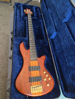 5 string bass