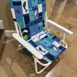 Folding Armrests Beach Chair 
