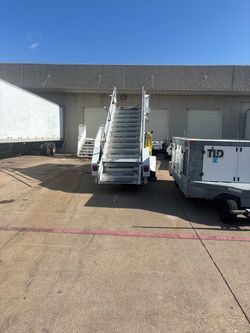 Passenger air stair Van