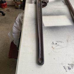 36 Inch  Rigid  Pipe Wrench 