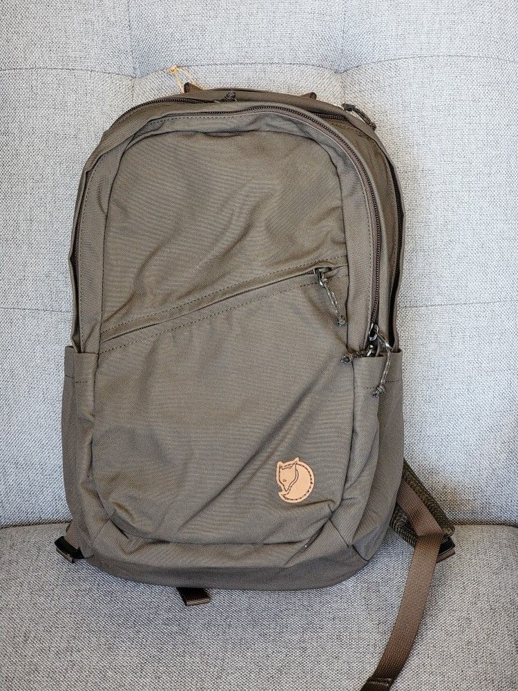 Fjallraven - Raven 20 - Dark Olive