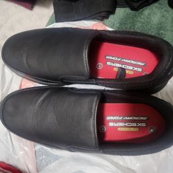 Skechers Slip Resistant M10