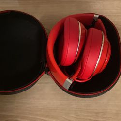 Beats Studio3 Wireless Over-Ear Headphones - Red