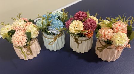 Mini hydrangea artificial flowersu in pot for home decor, party, wedding . (set of 4)
