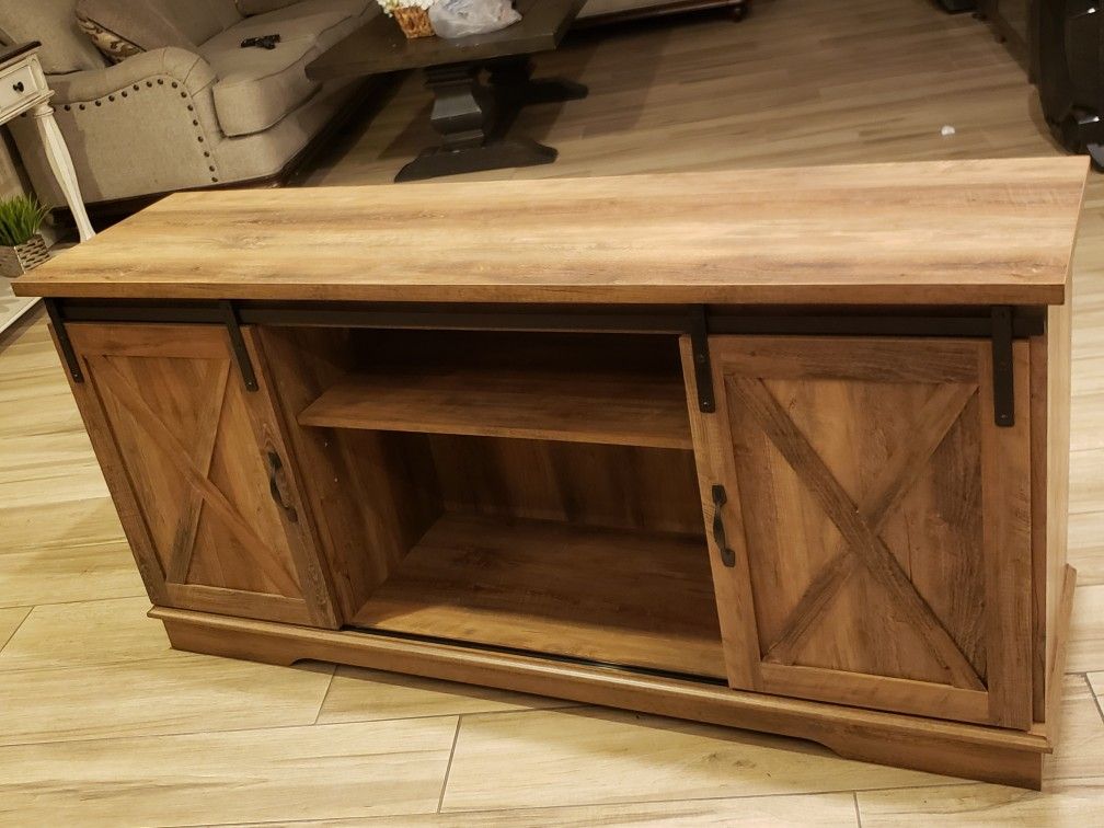 Tv Stand Excellent Condition 58