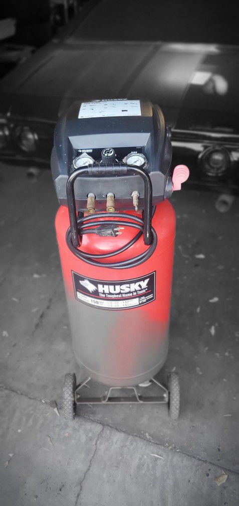 Husky 26 Gallon 150 PSI 4cfm Compressor 