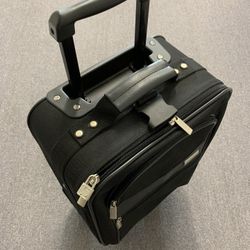 18” Tall 13” Wide 8” Deep. Extendable Handle And Wheels. All Work Good Great Condition LUGGAGE