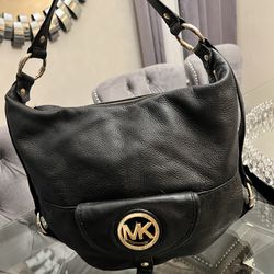 Michael Kors Black Pebbled Genuine Leather Fulton Outer Pocket Zipper Hobo Bag