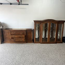 Thomasville Burlwood & Walnut China Cabinet - Contemporary