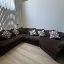 3-Piece Sectional Couch With “Cuddler” + 6 Pillows