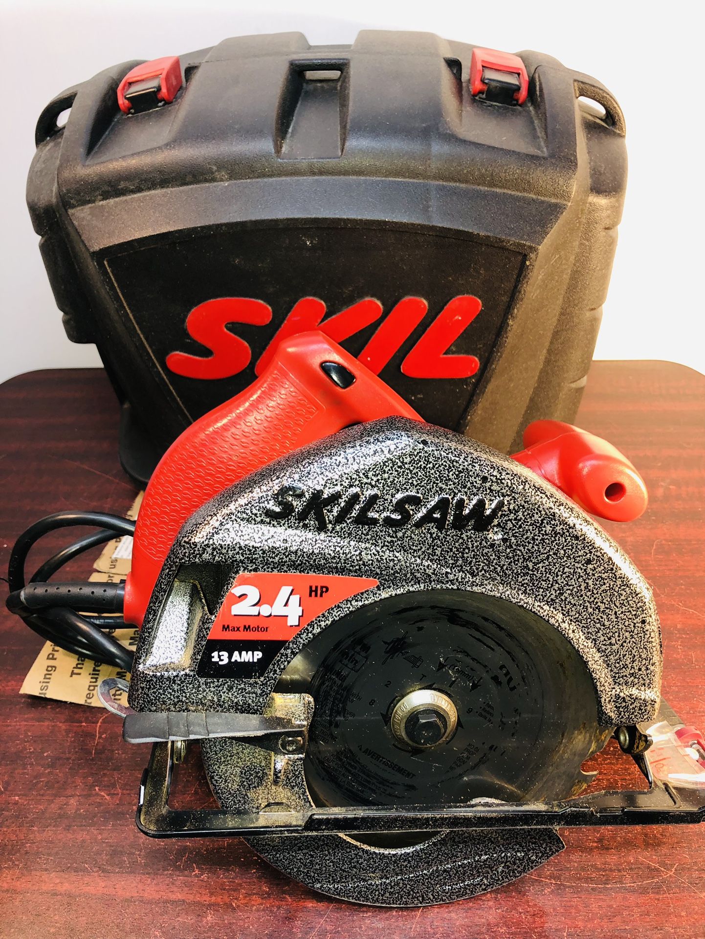 Skil Skilsaw Model 5450 7 1/4" 2.4HP 13 Amp Corded Circular Saw with Case