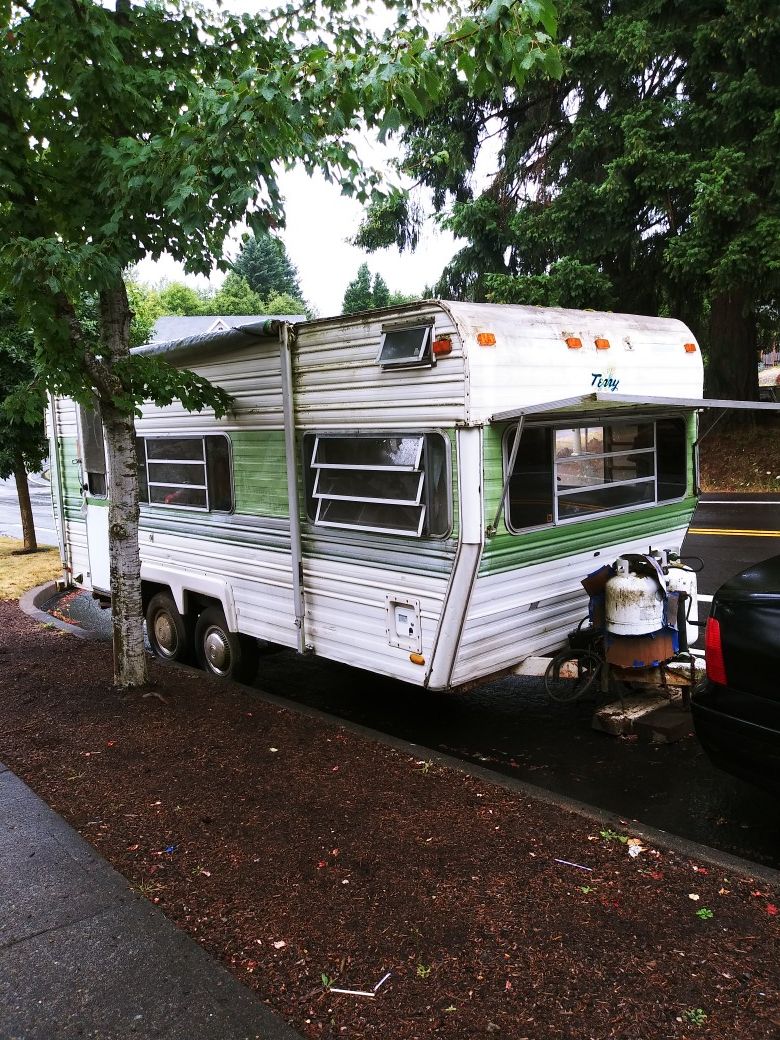 1976 17' Camping Trailer EVERYTHING WORKS