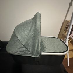 Uppa Baby Vista Bassinet 