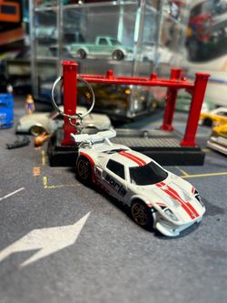 Hotwheels ford GT keychain