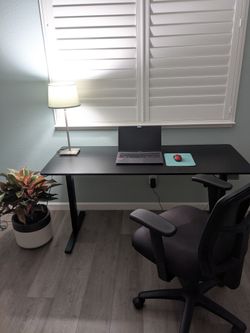 Standing to sitting desk, adjustable