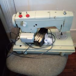 Sewing Machine 