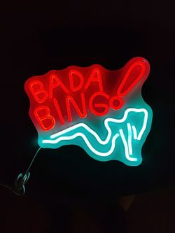 SOPRANO'S BADA BING LED LIGHT SIGN.  13" X 11".   6 FT. USB CORD.  DIMMER SWITCH.   NEW.  PICKUP https://offerup.com/redirect/?o=T05MWS5ORVc=.