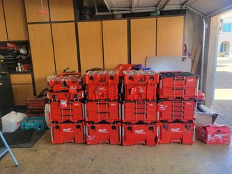 Millwaukee packouts $400 per stack