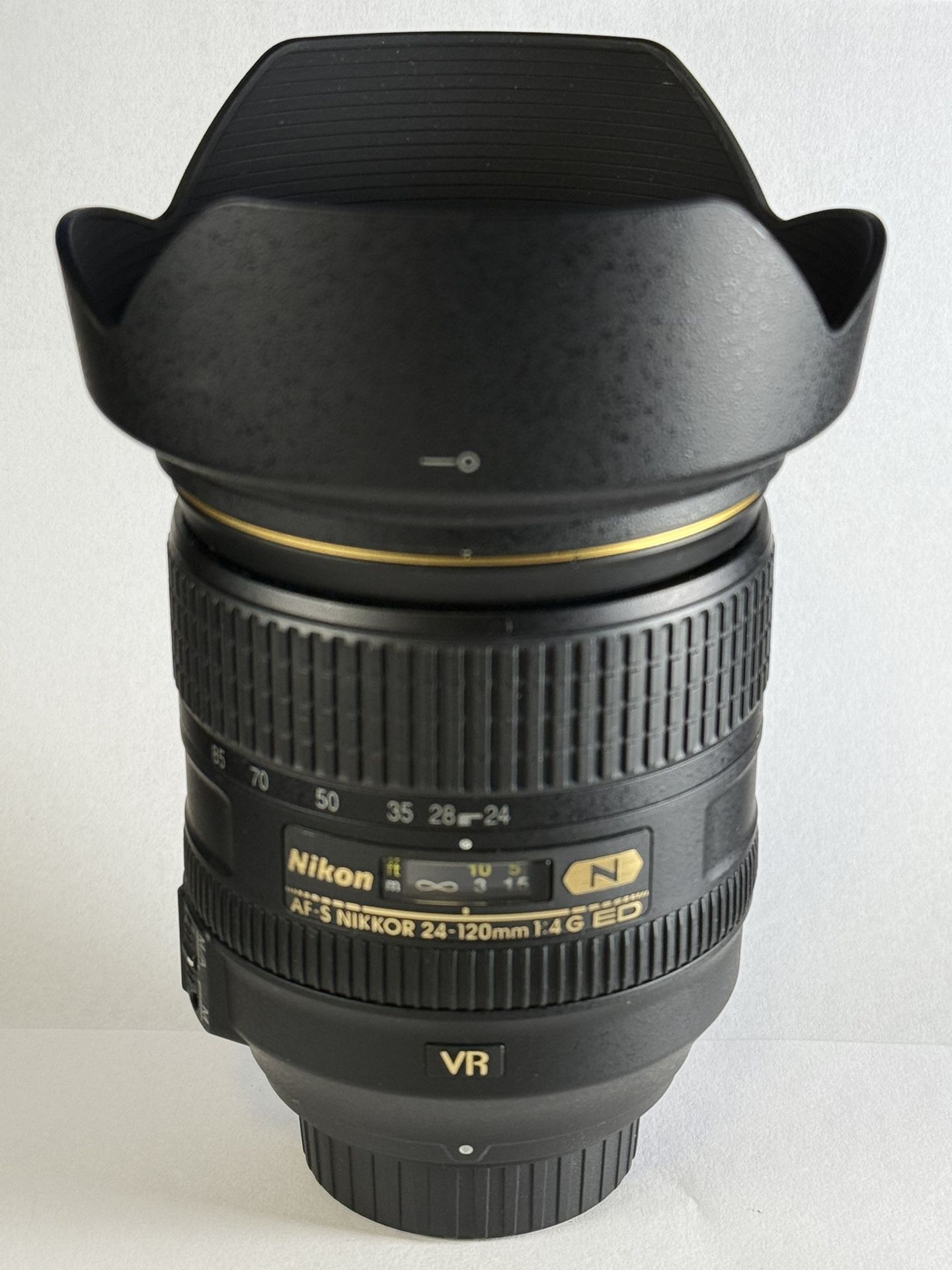 Nikon AF-S FX NIKKOR 24-120mm f/4G ED VR Just Like New