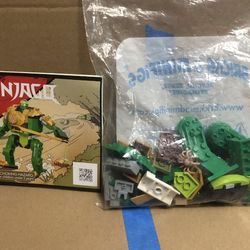 Lego ninjago mech and minifigure lot