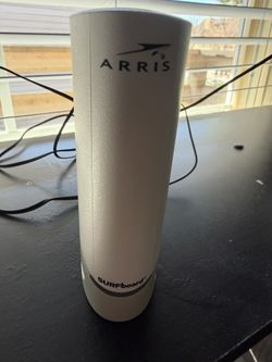 ARRIS SURFboard S33 high-performance DOCSIS 3.1 cable modem
