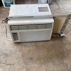 Goldstar 6500 Btu Window AC Unit 