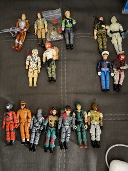 Lot of Vintage GI Joe Action Figures