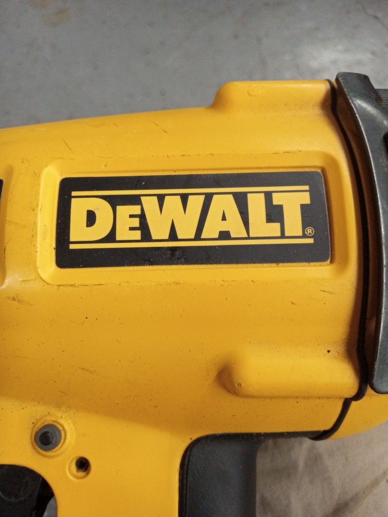 DeWalt Coil Nailer Pneumatic