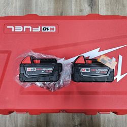 NEW Genuine (2) Milwaukee M18 XC 5.0 AH Batteries + Hard Case