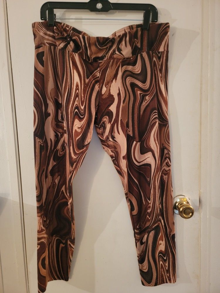 No Boundaries Brown and Beige Swirl Leggings Size XXXL (21)