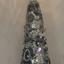 Vintage Christmas Tree “Key To My Heart”