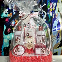 Valentine’s Day Gift Basket, Love Gift Basket, Valentine’s Day Gift for Her