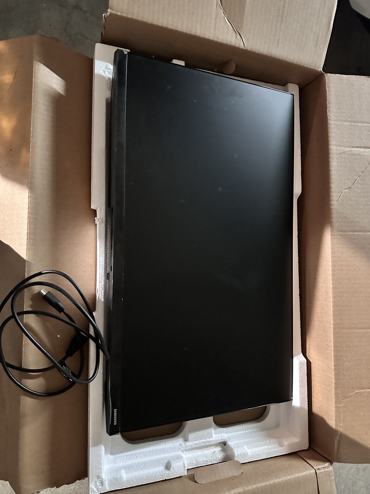 Samsung Computer Monitor