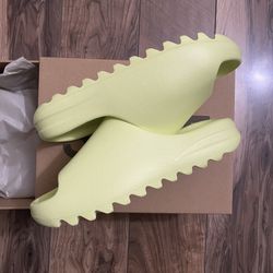 Yeezy Slide Green Glow