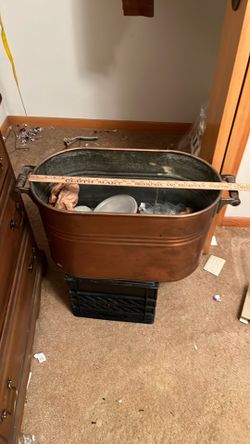 Antique 22” Copper boiler tub -$40 obo