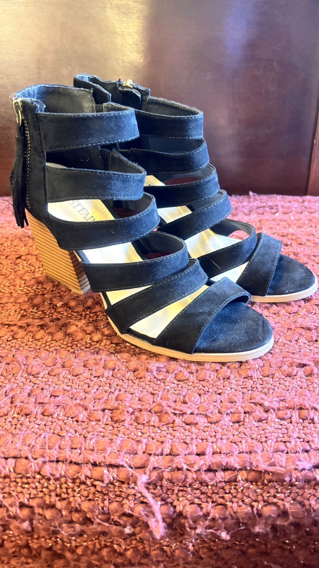 Women’s Sandals Size 9