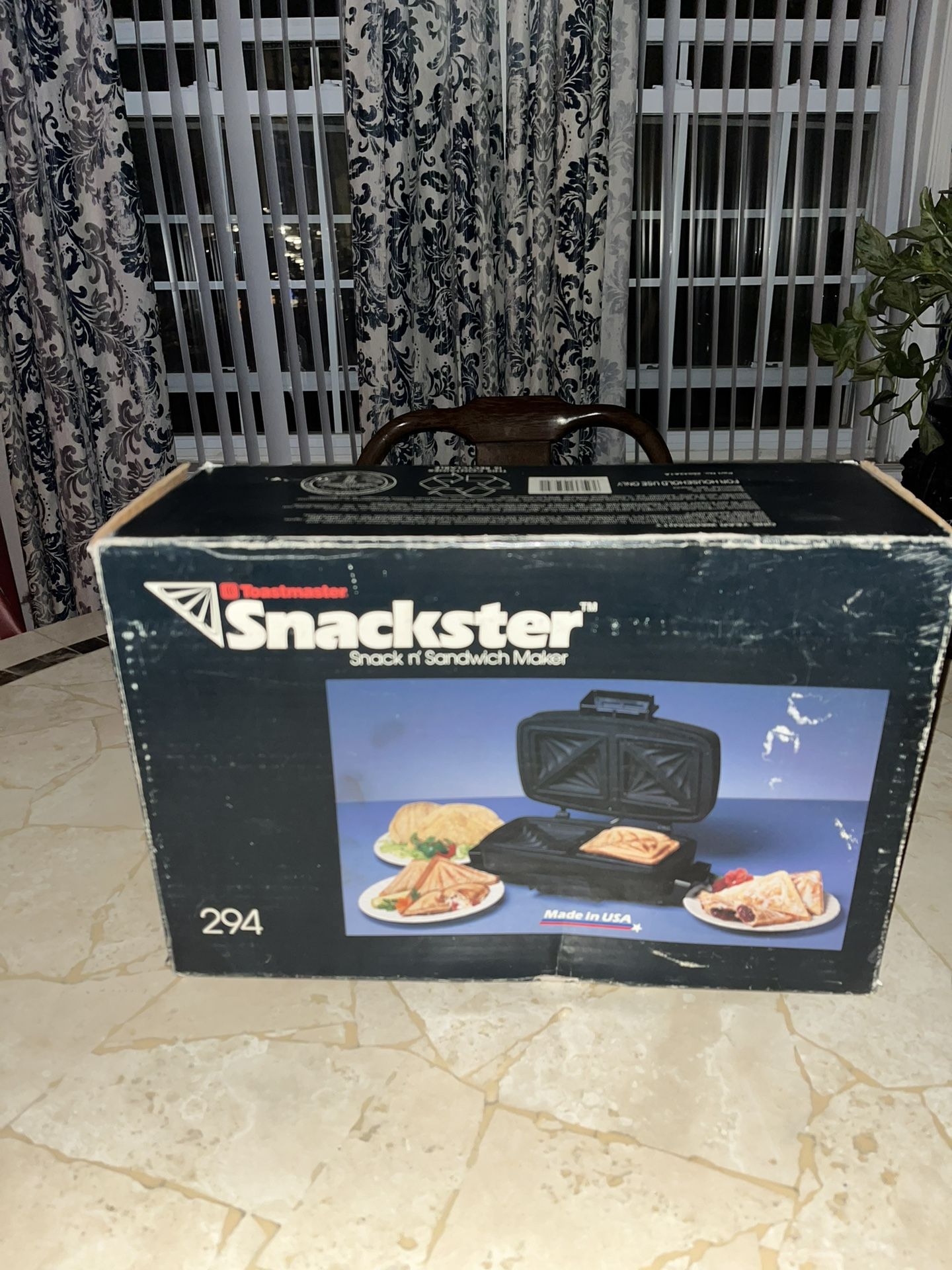 Vintage Toastmaster SNACKSTER Snack Sandwich Maker #294 in BOX w RECIPE Booklet