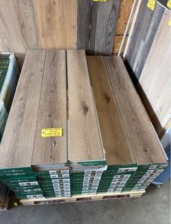 Bretton landing Vynil flooring 100% waterproof 7.5mm 20mil