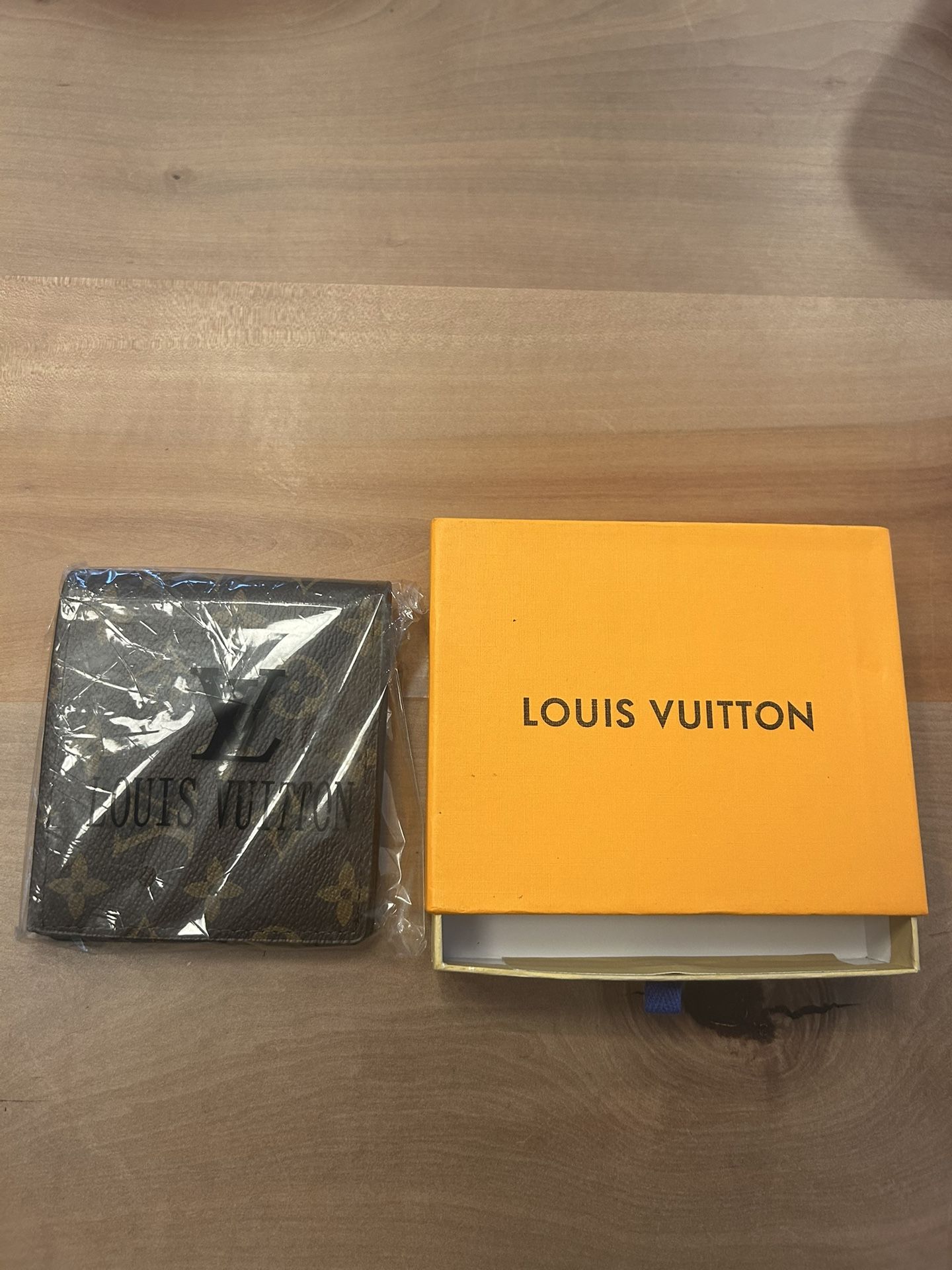 Louis Vuitton Wallet SEND OFFERS