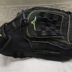 Fast-pitch Softball Glove 