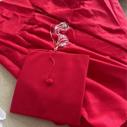 Hoover graduation cap and gown