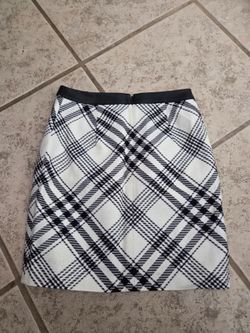 White House Black Market Skirt