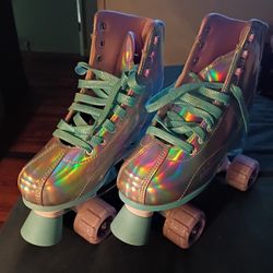 Pixie Girls Holographic Roller Skates. Size 3-6